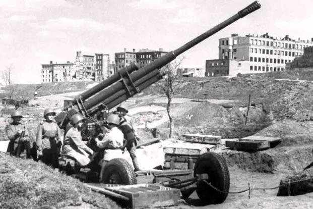 Tenacious Fighting Women' Held Off the Nazi Attack on